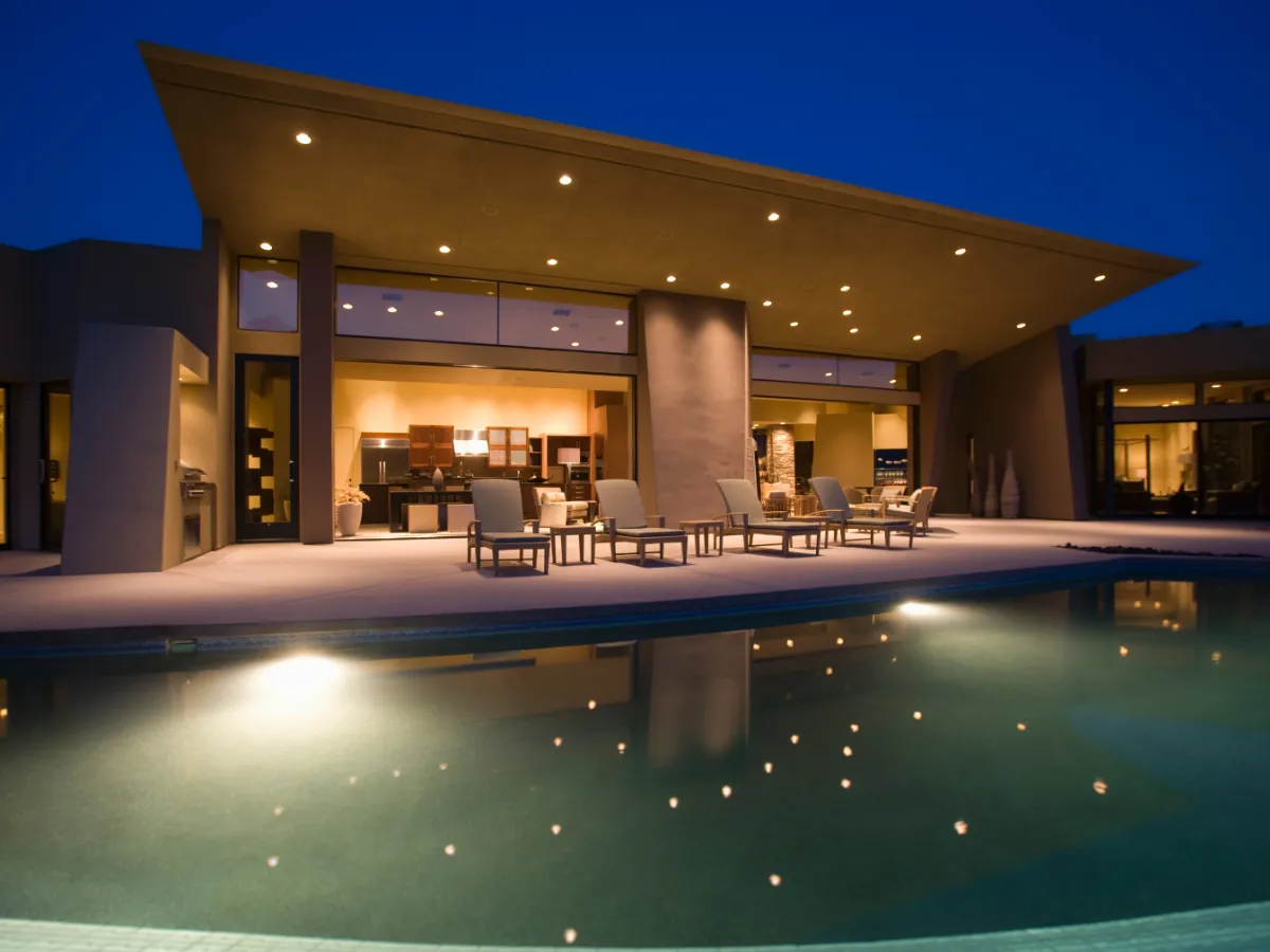 pool lighting outside home